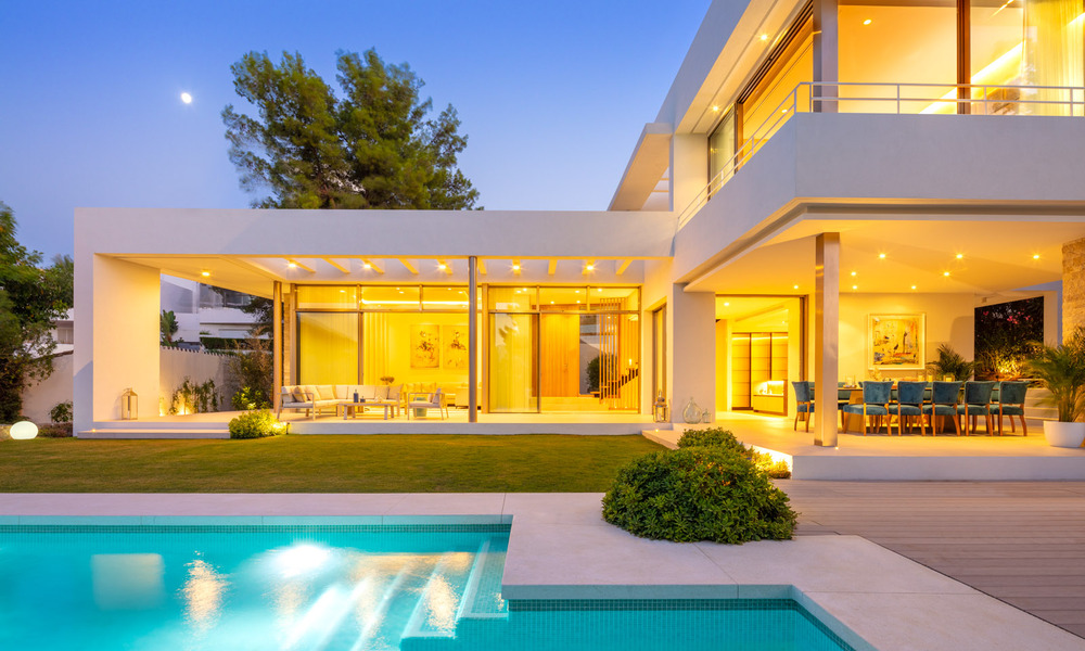 Elegant new built villa for sale with beautiful views of the La Concha mountain in Nueva Andalucia - Marbella 30079
