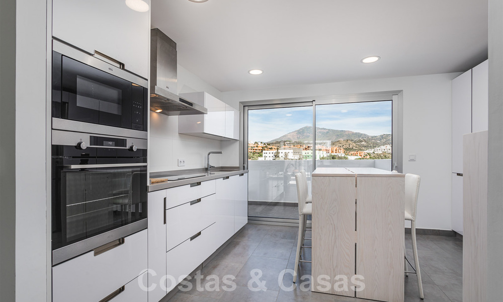 Ready to move in new modern penthouse corner flat for sale in Benahavis - Marbella 30284
