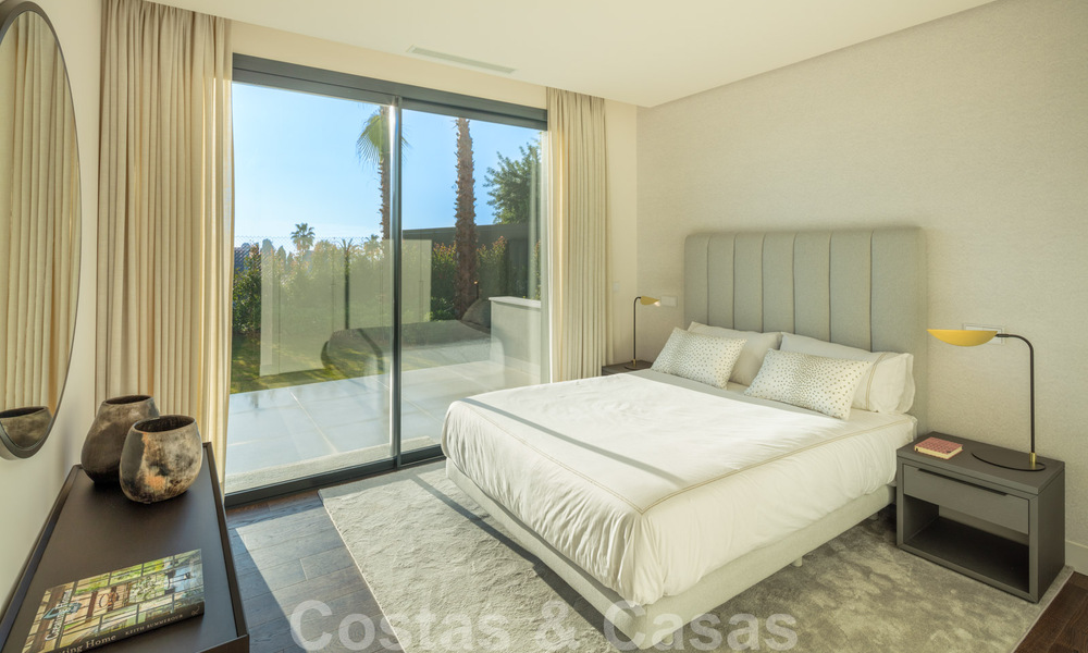 Last villa! Contemporary modern newly built villa with sea views for sale in Nueva Andalucia, Marbella 30321