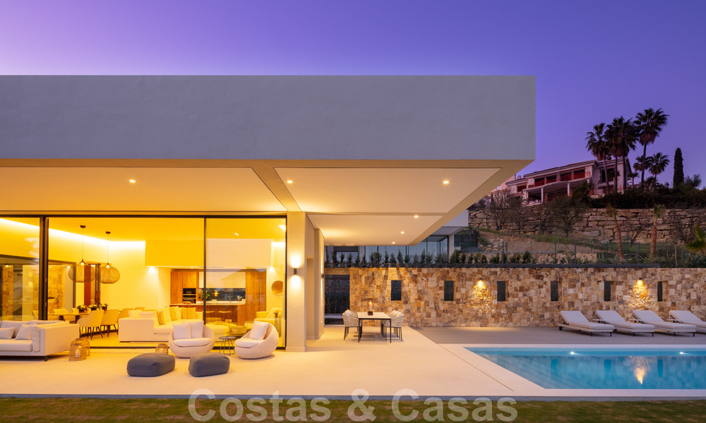 Last villa! Contemporary modern newly built villa with sea views for sale in Nueva Andalucia, Marbella 30351