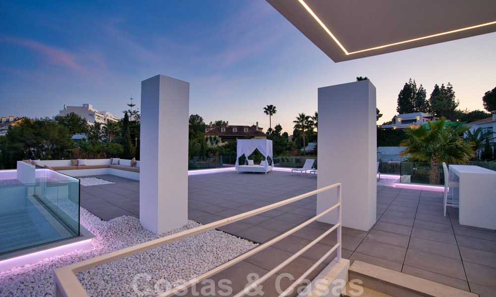 Ready to move in modern villa for sale within walking distance to amenities and Puerto Banus in Nueva Andalucia, Marbella 30706
