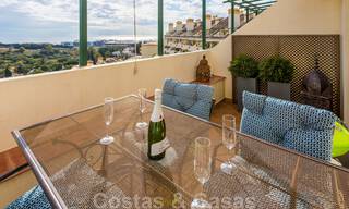 Renovated penthouse apartment for sale with sea views and within walking distance to all amenities and Puerto Banus in Nueva Andalucia, Marbella 31174 