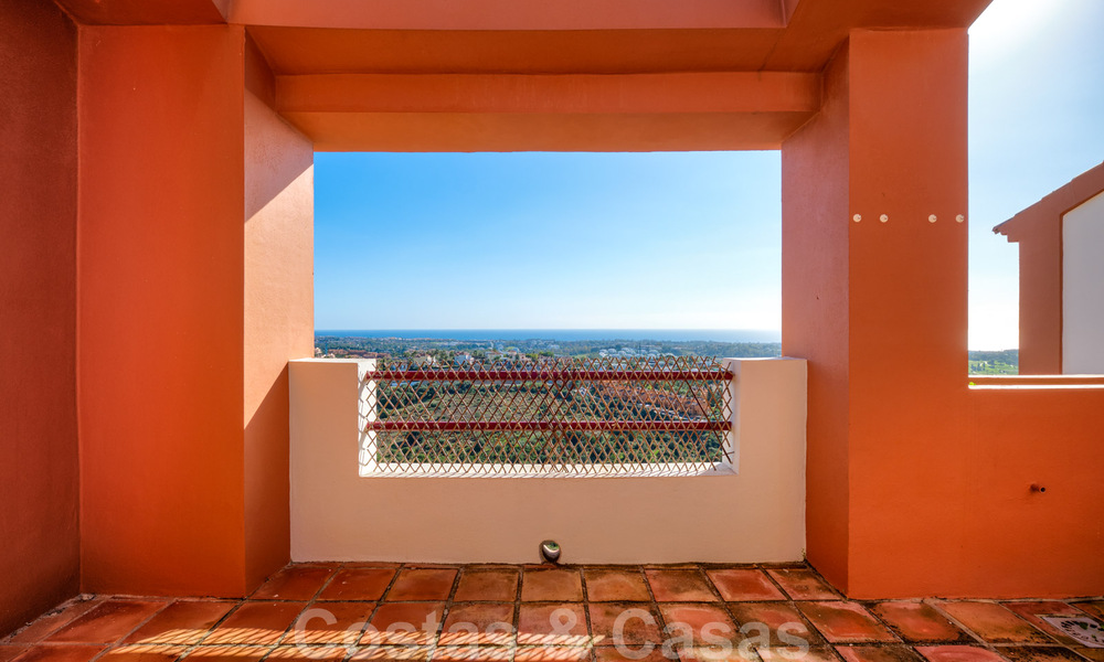 Spacious family townhouse for sale with panoramic coastal and sea views in Benahavis - Marbella 30783