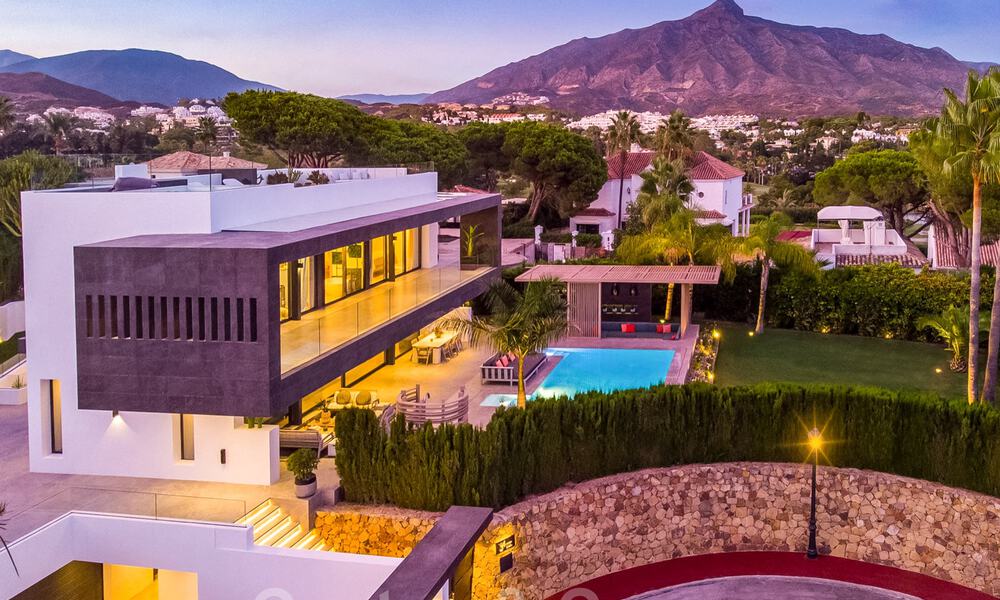 Modern design villa for sale in the heart of Nueva Andalucia, Marbella 30841