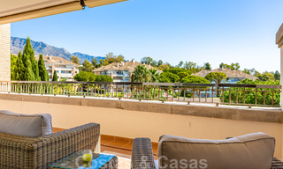 Timeless luxury flat for sale with sea views on the Golden Mile, between Puerto Banus and Marbella 30902 