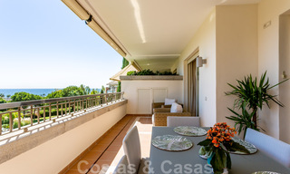 Timeless luxury flat for sale with sea views on the Golden Mile, between Puerto Banus and Marbella 30909 