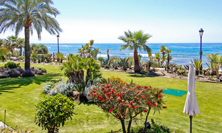 Exclusive apartment for sale with sea views in a frontline beach complex on the New Golden Mile, Marbella - Estepona 30944 