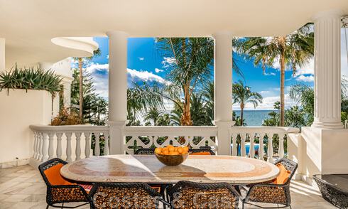 Exclusive apartment for sale with sea views in a frontline beach complex on the New Golden Mile, Marbella - Estepona 30977