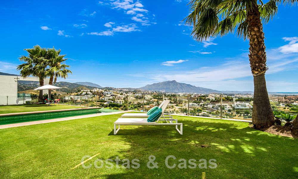 Modern villa for sale, frontline golf with panoramic mountain, golf and sea views in Benahavis - Marbella 42253