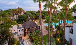 Prime location, fully renovated penthouse with partial sea views for sale in Puente Romano - Golden Mile, Marbella 31274 