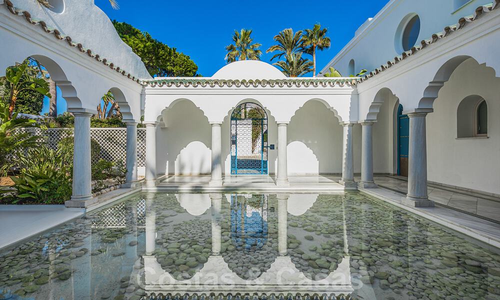 Unique Andalusian-Moorish style mansion at walking distance to the beach and the golf course for sale in west Marbella 31324