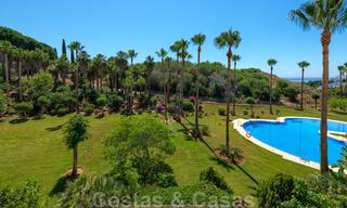 Spacious apartment with a large terrace for sale in a complex on the Golden Mile in Marbella 31364 