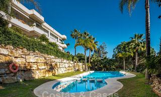 Spacious luxury flat with a large terrace in a small residence on the Golden Mile for sale in Marbella 31451 