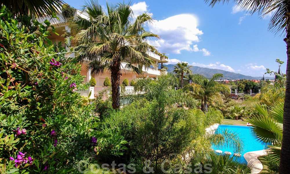 Spacious luxury flat with a large terrace in a small residence on the Golden Mile for sale in Marbella 31601