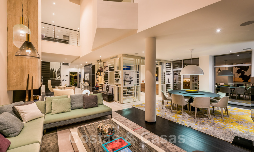 Prime location, modern designer house for sale in the hills of Marbella, above the Golden Mile in Sierra Blanca 31518