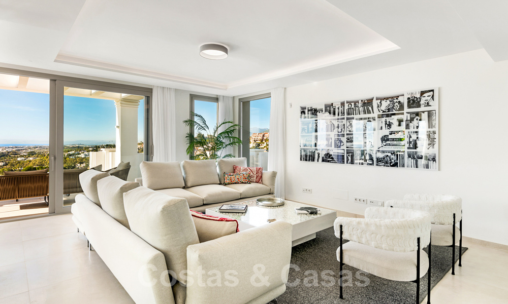 Move in ready, new luxury penthouse for sale with panoramic sea views in an exclusive development in Nueva Andalucia in Marbella 31551