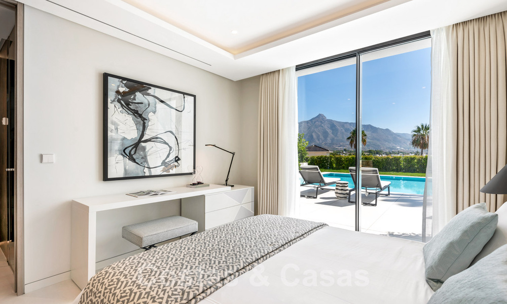 Refurbished luxury villa in contemporary style for sale, close to amenities in the golf valley of Nueva Andalucia, Marbella 31733