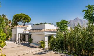 Refurbished luxury villa in contemporary style for sale, close to amenities in the golf valley of Nueva Andalucia, Marbella 31753 