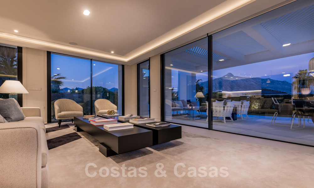 Refurbished luxury villa in contemporary style for sale, close to amenities in the golf valley of Nueva Andalucia, Marbella 31780