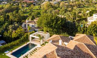 Luxurious villa for sale in a timeless style, close to amenities and the golf course on the New Golden Mile between Marbella and Estepona 31828 