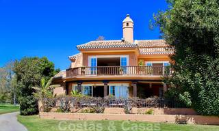 Frontline golf and beach villa for sale in Marbella West with unique golf and sea views! Reduced in price. 31845 