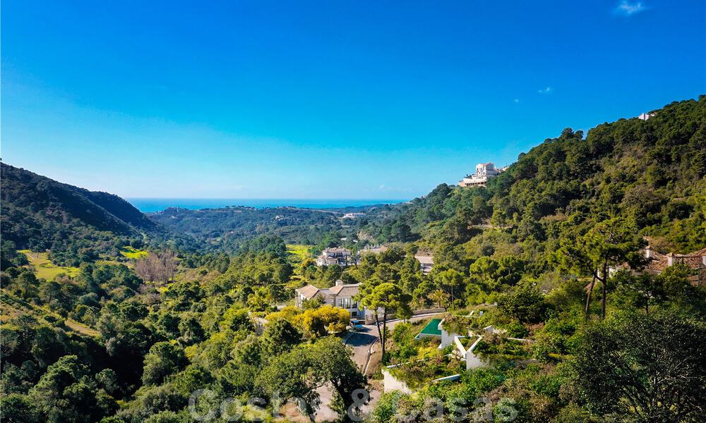 LAST VILLA! Green and sustainable design villas for sale, integrated in their natural surroundings, overlooking the valley and the sea in a gated resort in Benahavis - Marbella 31917