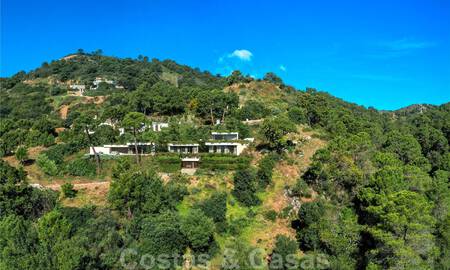 LAST VILLA! Green and sustainable design villas for sale, integrated in their natural surroundings, overlooking the valley and the sea in a gated resort in Benahavis - Marbella 31924