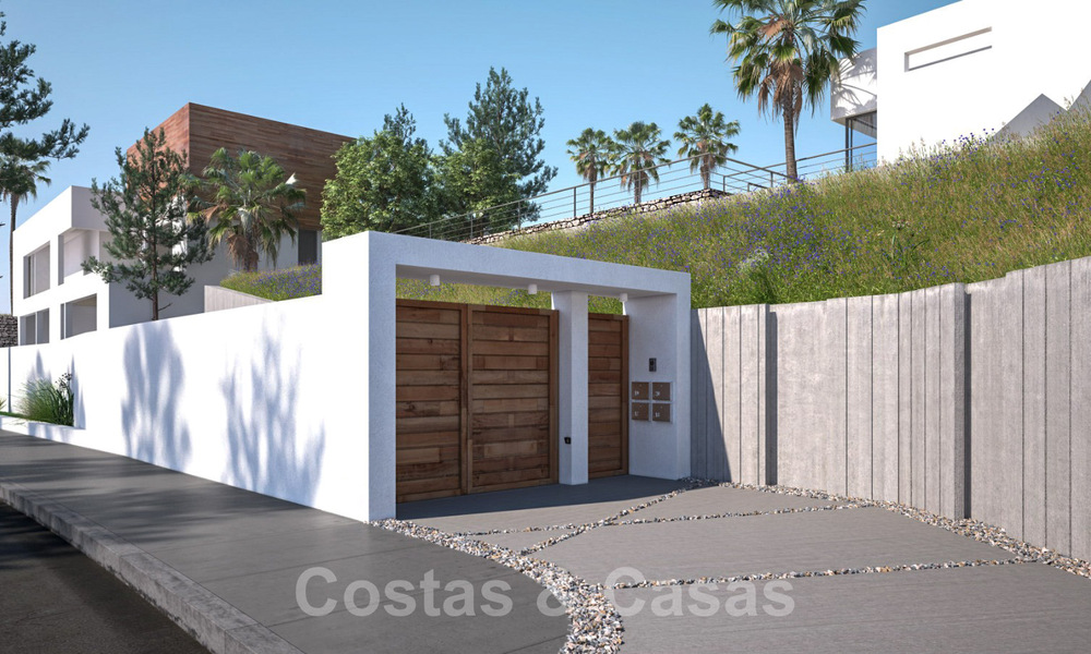 Modern new build villas for sale with stunning sea views in Marbella, close to the beaches and centre 32158