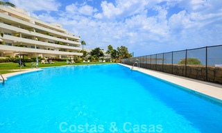 Frontline beach penthouse apartment for sale with private pool on the New Golden Mile, between Marbella and Estepona 32187 