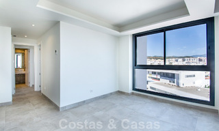 Elegant modern apartment with sea- and city views for sale in the centre of Estepona 32241 