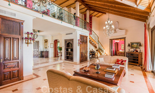 Elegant, Mediterranean style estate with sea views for sale in Benahavis - Marbella 32332 