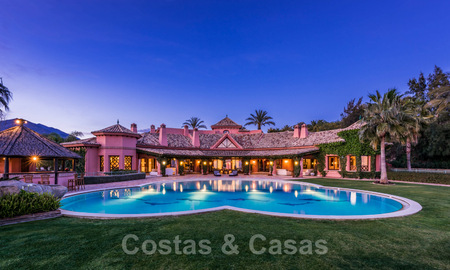 Elegant, Mediterranean style estate with sea views for sale in Benahavis - Marbella 32333