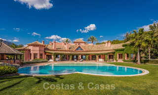 Elegant, Mediterranean style estate with sea views for sale in Benahavis - Marbella 32346 