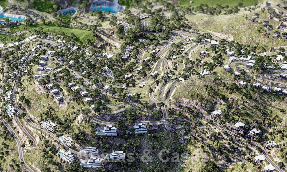 Building plots for turnkey, modern villas with spectacular views of the golf course, the lake, the mountains and the sea to Africa, in a gated nature and golf resort for sale in Benahavis - Marbella 32434
