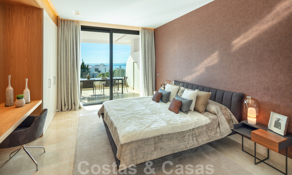 Spacious, modern design penthouse apartment with stunning sea views for sale in Sierra Blanca on the Golden Mile, Marbella 32678