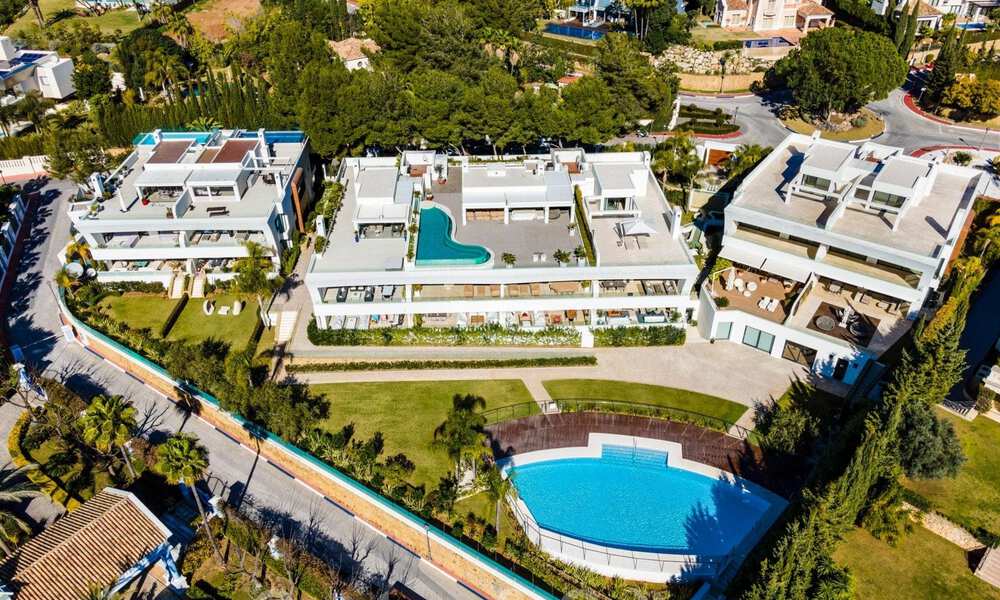 Spacious, modern design penthouse apartment with stunning sea views for sale in Sierra Blanca on the Golden Mile, Marbella 32685