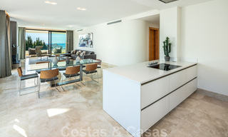 Spacious, modern design penthouse apartment with stunning sea views for sale in Sierra Blanca on the Golden Mile, Marbella 32687 