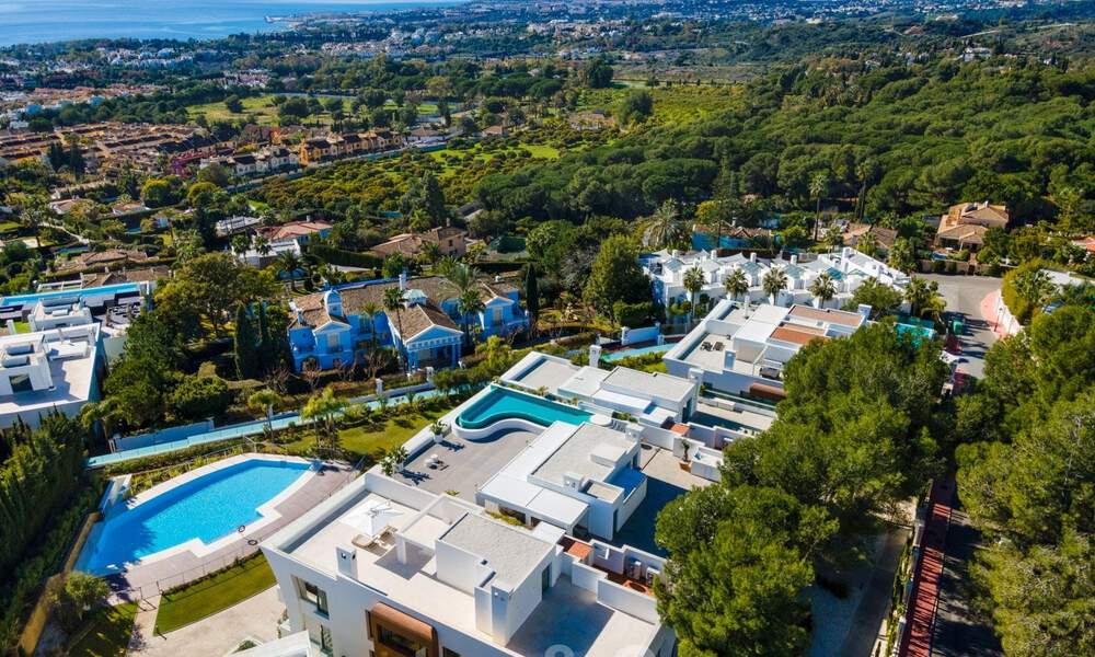 Spacious, modern design penthouse apartment with stunning sea views for sale in Sierra Blanca on the Golden Mile, Marbella 32689