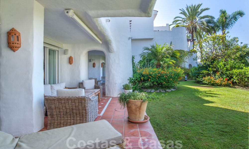 4-bedroom luxury flat in a frontline beach complex at walking distance to Puerto Banus in Marbella 32841