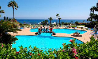 4-bedroom luxury flat in a frontline beach complex at walking distance to Puerto Banus in Marbella 32846 