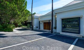 Contemporary villa for sale in the middle of nature with breath-taking views of the lake, the mountains and the sea near Marbella 33130 