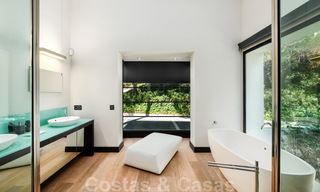 Contemporary villa for sale in the middle of nature with breath-taking views of the lake, the mountains and the sea near Marbella 33152 