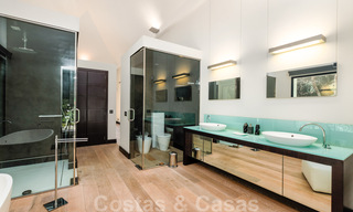 Contemporary villa for sale in the middle of nature with breath-taking views of the lake, the mountains and the sea near Marbella 33153 