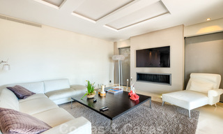 Contemporary villa for sale in the middle of nature with breath-taking views of the lake, the mountains and the sea near Marbella 33172 