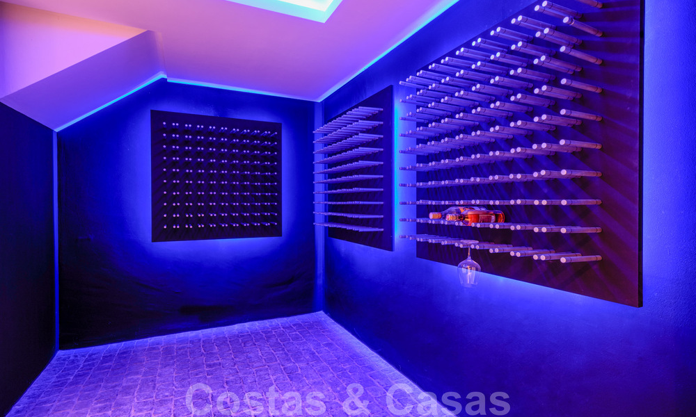 Contemporary villa for sale in the middle of nature with breath-taking views of the lake, the mountains and the sea near Marbella 33181