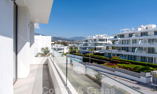 Move in ready! Modern designer penthouse with 3 bedrooms for sale in luxury resort in Marbella - Estepona 33407 