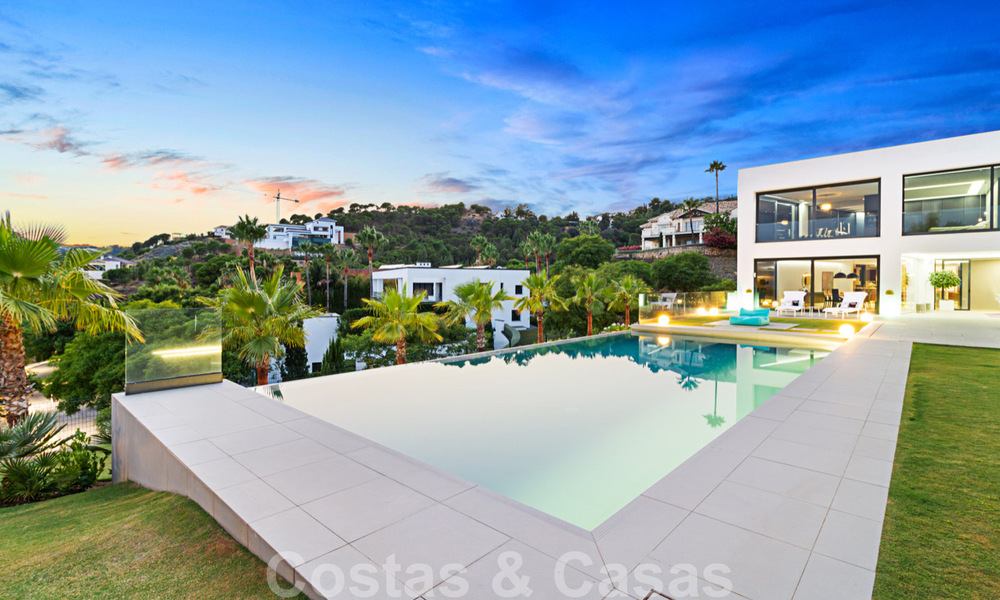 Ready to move in exclusive modern luxury villa for sale in Benahavis - Marbella with stunning open views over the golf and the sea 33551