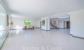 Modern luxury villa for sale in Marbella - Benahavis with panoramic golf views, ready to move in 33493 