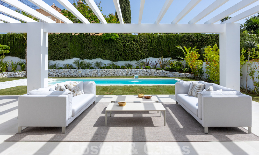 New contemporary Mediterranean style beachside villa for sale, Guadalmina Baja, Marbella 33679