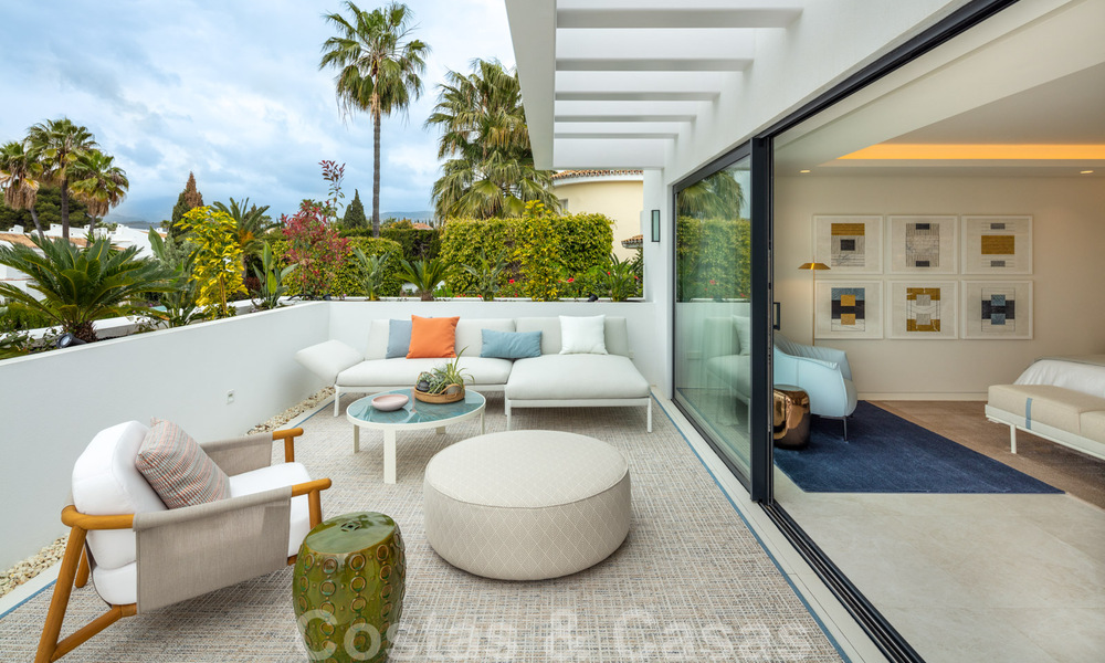 Ready to move in modern design villa for sale in Nueva Andalucia - Marbella, at a stone's throw from amenities 34006